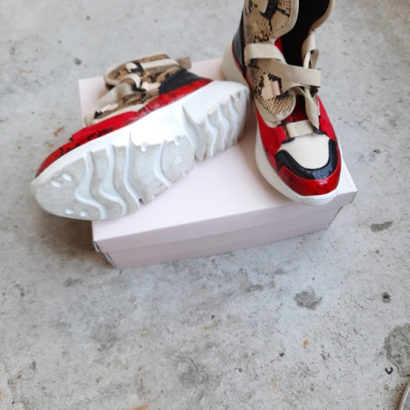 Multicolor Fashion Sneakers - size 7 - Picture 4 of 5